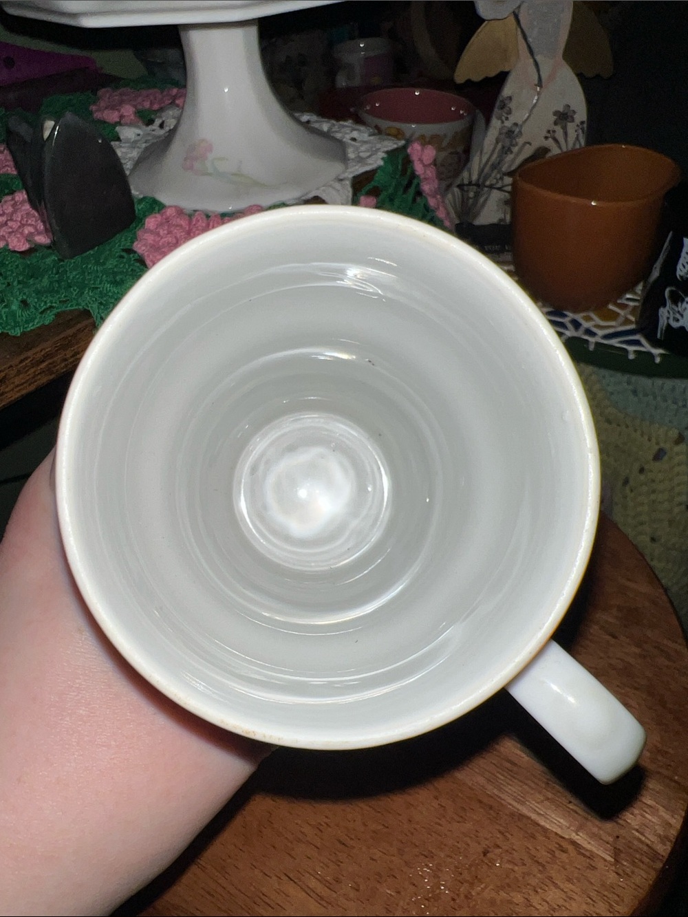 70s vintage White Floral Ceramic Mug with Orange and Yellow Flowers - Picture 4 of 5